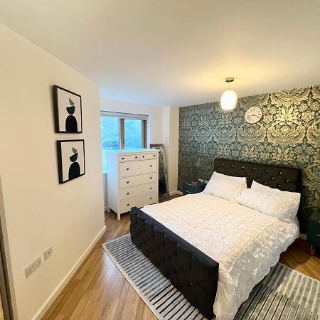 2 Bedroom Apartment Near Olympic Park With Free Parking London Luaran gambar