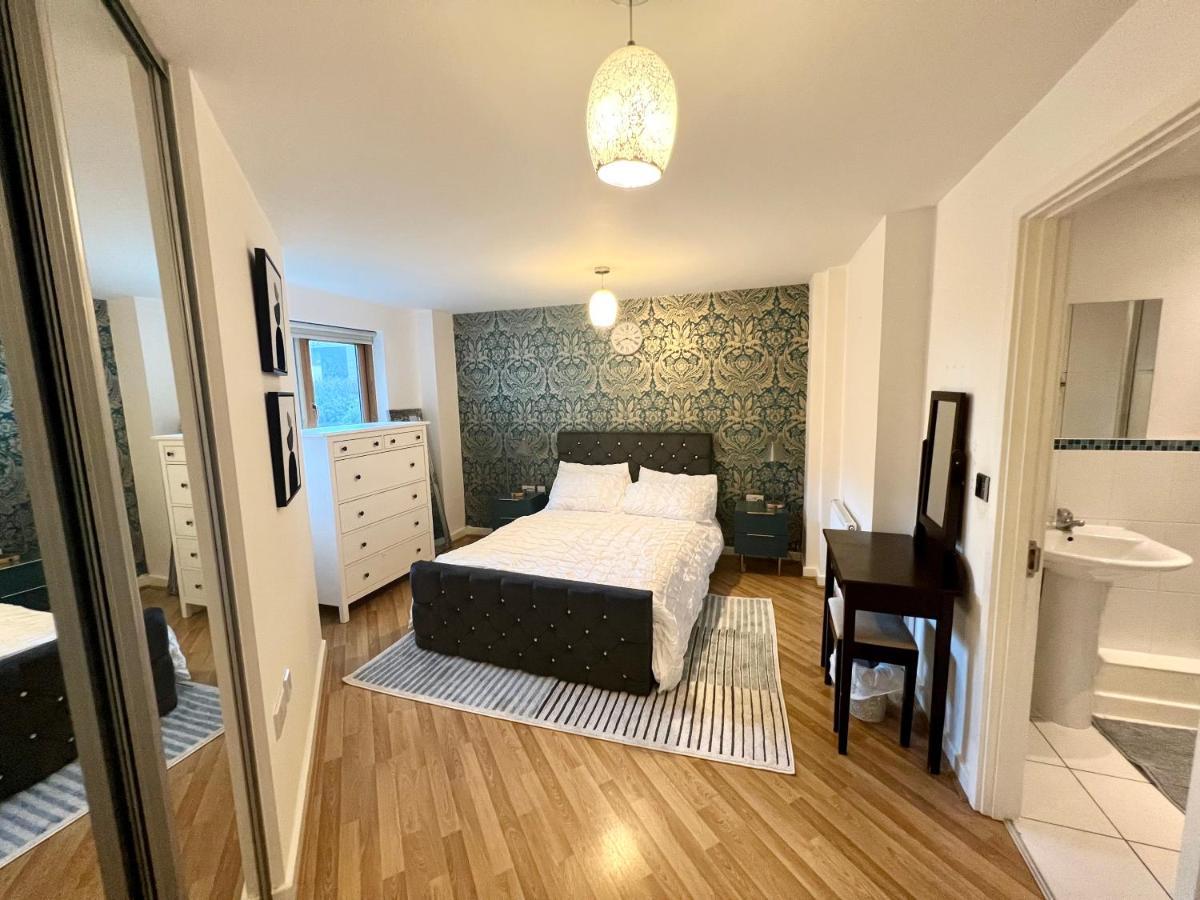 2 Bedroom Apartment Near Olympic Park With Free Parking London Luaran gambar